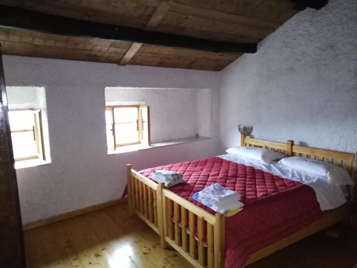 Trekking House Pasubio Hotell Valli del Pasubio Exteriör bild